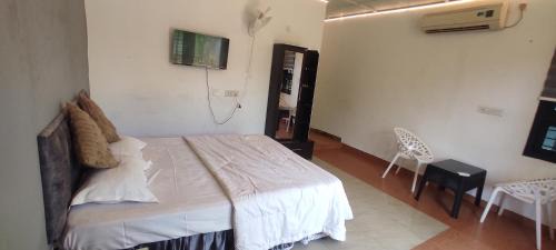 Mayyanad Hotel | Sabuz Lake and Beach Resort