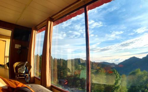 Kanatal Resort | Sadhoo Vibes Resort