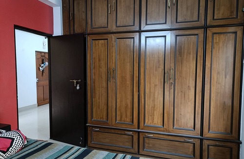 Kolkata Apartment | Safe and quiet apartment with AC in all rooms