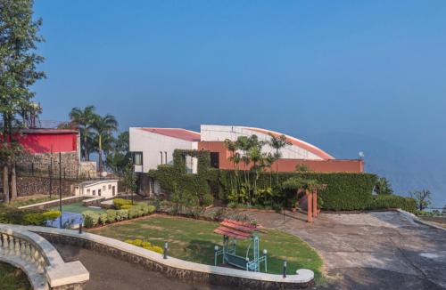 Wai Villa | SaffronStays Aurelia, Panchgani - Balinese villa with breathtaking valley views