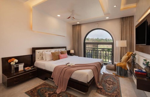 Anjaneri Villa | SaffronStays Bellevue Palace