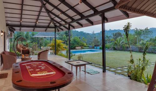 Pali Villa | SaffronStays Green Lawns