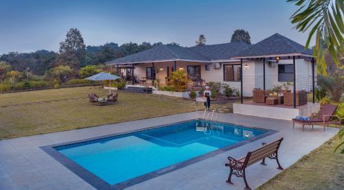 Pali Villa | SaffronStays Green Lawns