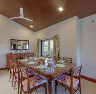 Mahabaleshwar House | SaffronStays Horizon 360 - 5BR pet-friendly villa with infinity terrace views, garden & French windows near Mahabaleshwar Market