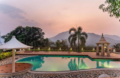Mulshi Villa | SaffronStays Love Nest