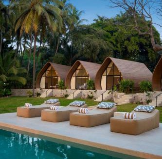 Murud House | SaffronStays Ovates By The Sea