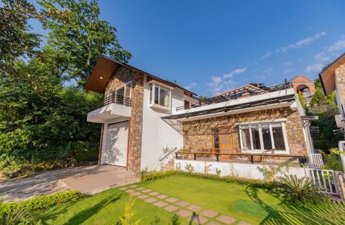 Bullawala House | SaffronStays Polaris - 3BR pet-friendly Swedish-style mountain villa with nature trails, lawns & stargazing near Mussoorie
