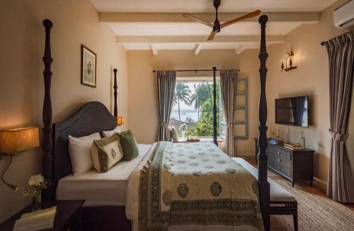Alto de Porvorim Villa | SaffronStays RiverSong Britona