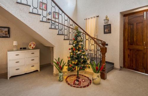 Khandala Villa | SaffronStays Ryewood Park Estate