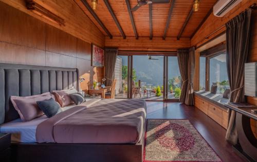 Dehradun Villa | SaffronStays Timber Aqua Quest