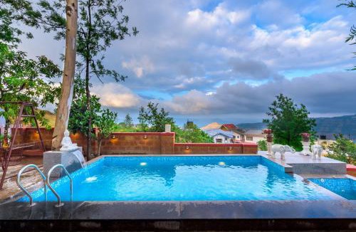 Nandanwan Villa | SaffronStays Tudor Rose -5BHK Panchgani Villa with Private Pool, Outdoor Bar & Pet-Friendly