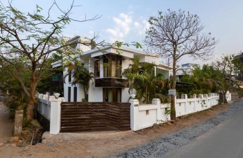Tungarli Villa | SaffronStays Vedanta - 5BR luxury villa with plunge pool, game zone, lawn & Tungarli Lake nearby