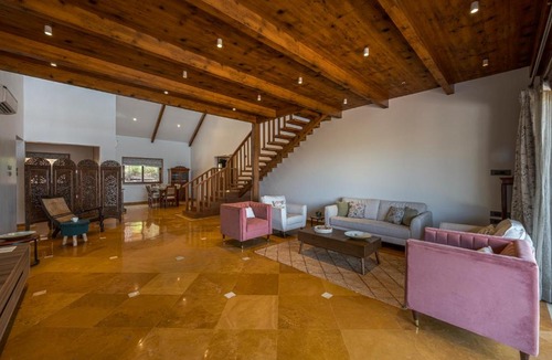 Medha Villa | SaffronStays Whistling Thrush - 6BR luxury villa with infinity pool, gym, sauna & 13-acre estate near Table Land