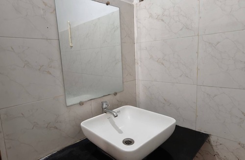 Hassan Hotel | Sagayi international resort