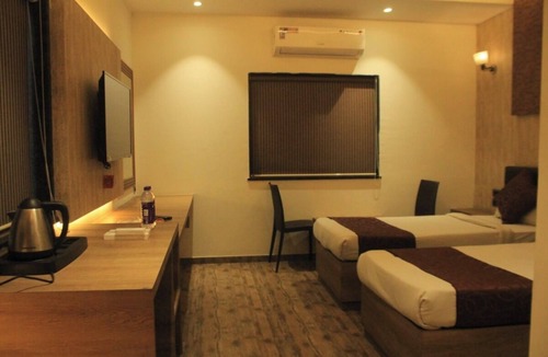 Talasri Hotel | Sahyadri Guest House