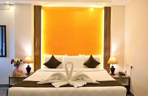 Kalapettai Hotel | Sai Senthoor Paradise