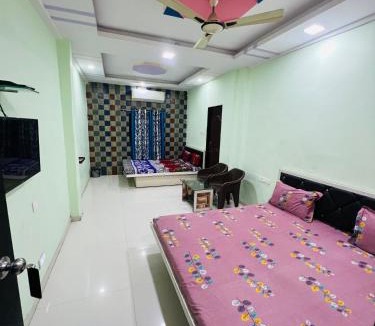 Daman Hotel | Sai villa guest house