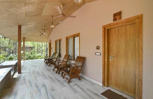 Turiya Hotel | Saj In The Forest, Pench