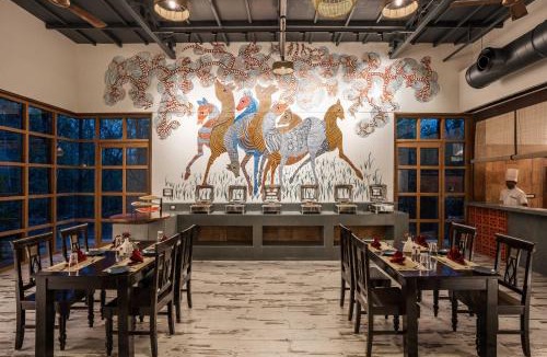 Turiya Hotel | Saj In The Forest, Pench