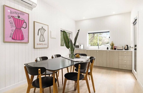 Fingal House | Salt Water Ranch: Suits 3-4 families - Contact us for a direct rate!