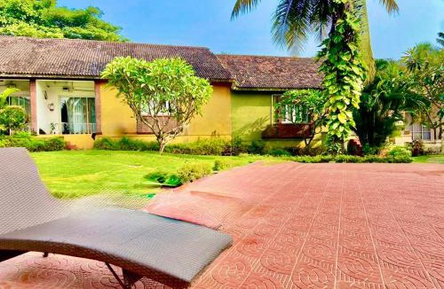 Baga Apartment | 'Sana Villa' 3 Bedroom Villa with Pool, kitchen, wifi, garden Anjuna Beach Goa "Premium Luxury Villas with Pool"