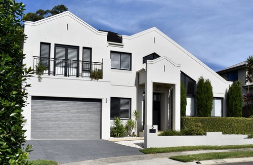 Seaforth House | Sanctuary near from Beaches, Manly and Sydney City