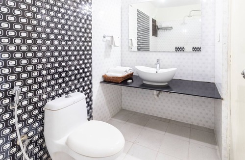 Domlur Hotel | Sanctum Suites Domlur Bangalore