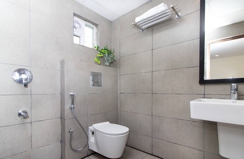 Bangalore City Center Hotel | Sanctum Suites Richmond Road Bangalore
