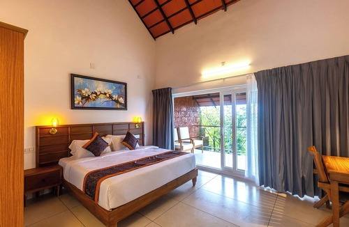 Bovikanam Hotel | Sandal Mist Resort and spa