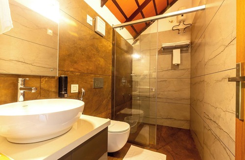 Bovikanam Hotel | Sandal Mist Resort and spa