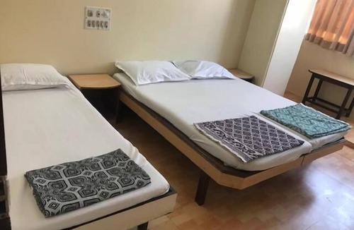 Girgaon House | Sangam Guest House