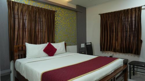 Dharmapuri Hotel | Sankar Classic - A Boutique Stay