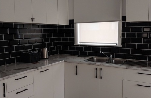 Corio House | Santa Maria Geelong Gateway: Family, Pet & Holiday Friendly