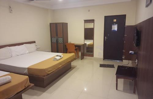Nagapattinam Hotel | Santhosh Inn