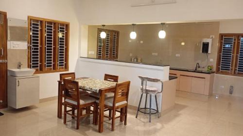 Thanjavur Villa | Santhosh Villa