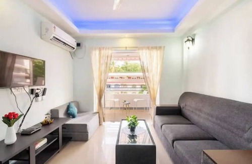 Fatona House | Sapna Homes 1 Bedroom apt-2, 5 min walk to beach
