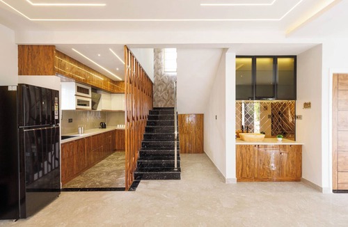 Hosur Apartment | Sapphire Garden Villa 3bhk Pool 1hr Koramangala