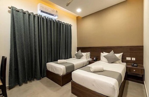 Kochi Hotel | Saravana Grand Suites – A Unit of Saravana Bhavan Veg Tables Kochi