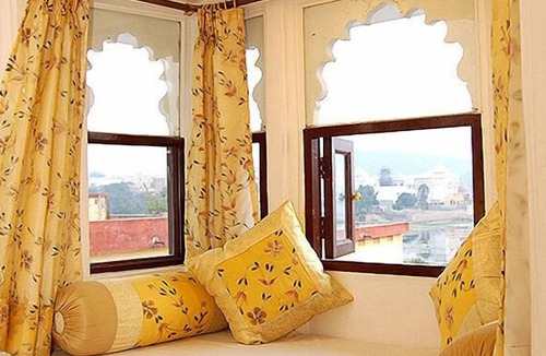 Mali Colony Hotel | Sargam Sadan