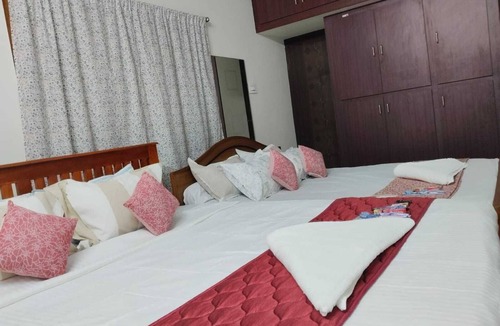 Tiruchirappalli Hotel | Sarvik Residency