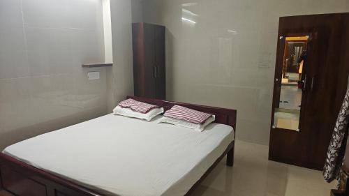 Tiruchendur Cabin | Sasi Residency
