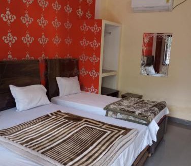 Rudraprayag Hotel | Sati tourist lodge