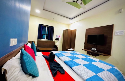 Jadhavwadi Hotel | Sawai Executive