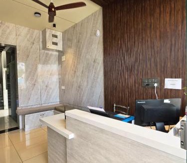 Shravanabelagula Hotel | SDK Residency