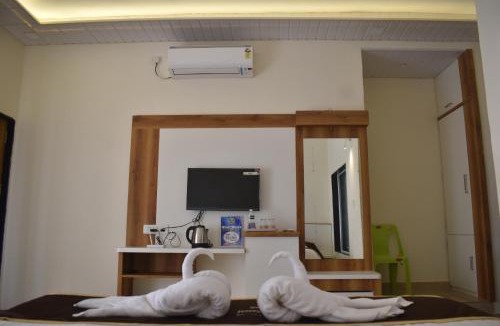 Murud-Harnai Hotel | SEA LUXE Beach Resort