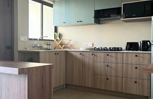 Dona Paula Apartment | Sea View, Luxury 2BHK Apartment, Dona Paula with AC, WiFi