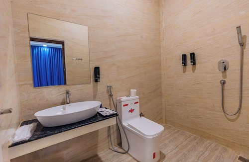 Manjakuppam Hotel | Seaborne Beach Resort