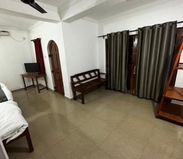 Baga House | Seaway inn guesthouse