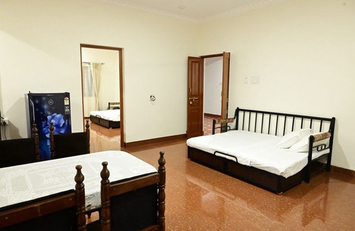 Fatona House | Serene and very friendly Village settings.nSpacious and homely Atmosphere