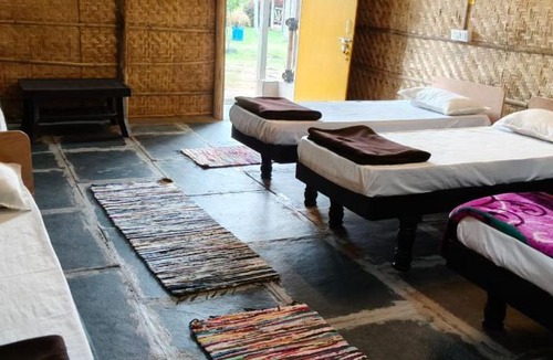 Sanapur House | Serene Boulders Hampi